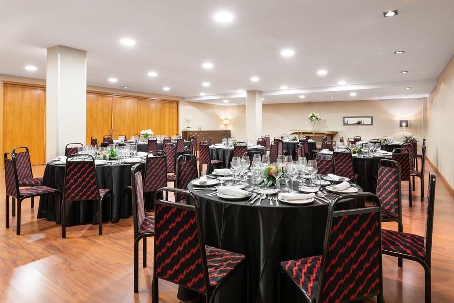 โฮเต็ล ริโอโซล Hotel เลออน ภายนอก รูปภาพ