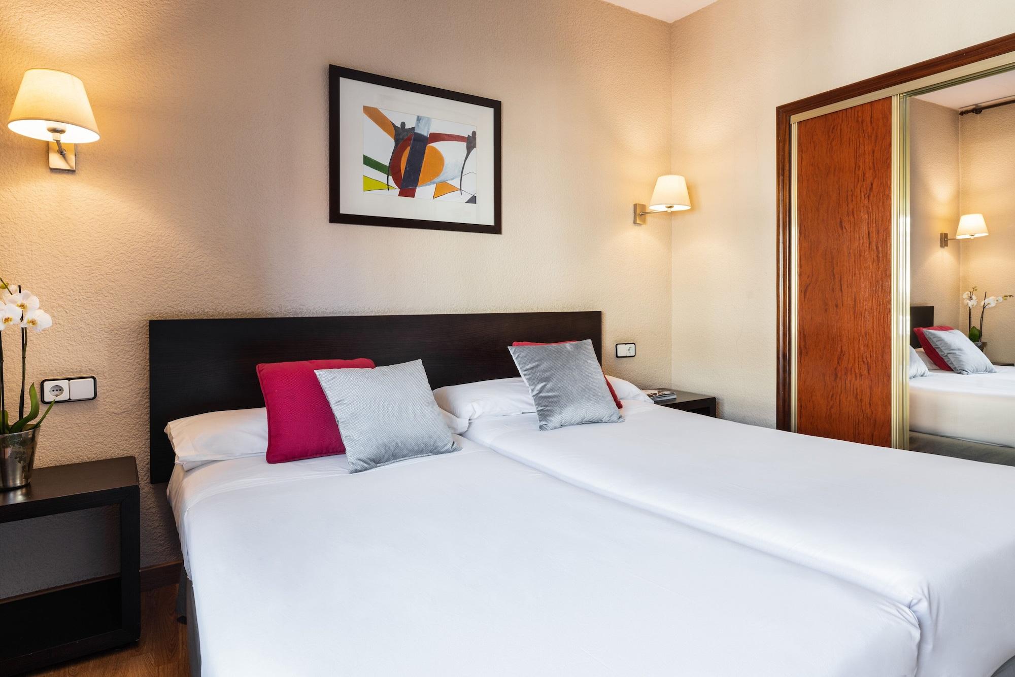 โฮเต็ล ริโอโซล Hotel เลออน ภายนอก รูปภาพ