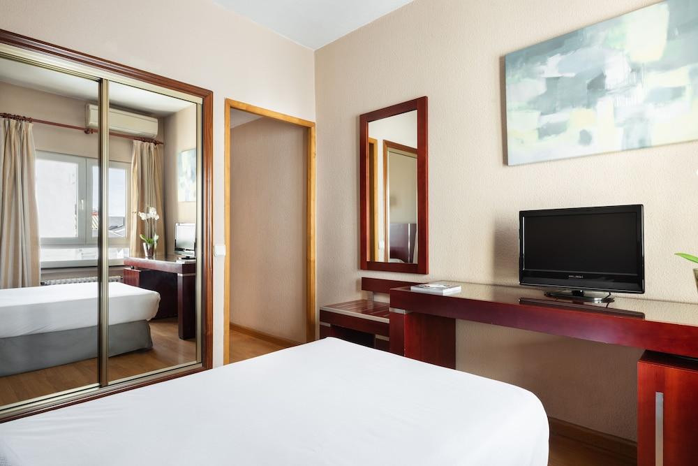 โฮเต็ล ริโอโซล Hotel เลออน ภายนอก รูปภาพ