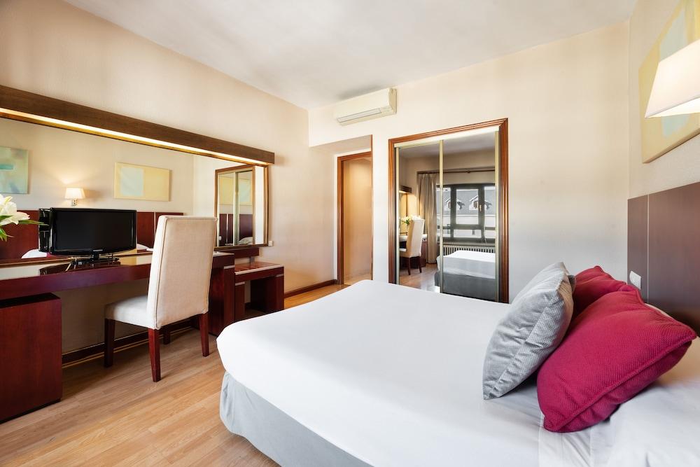 โฮเต็ล ริโอโซล Hotel เลออน ภายนอก รูปภาพ