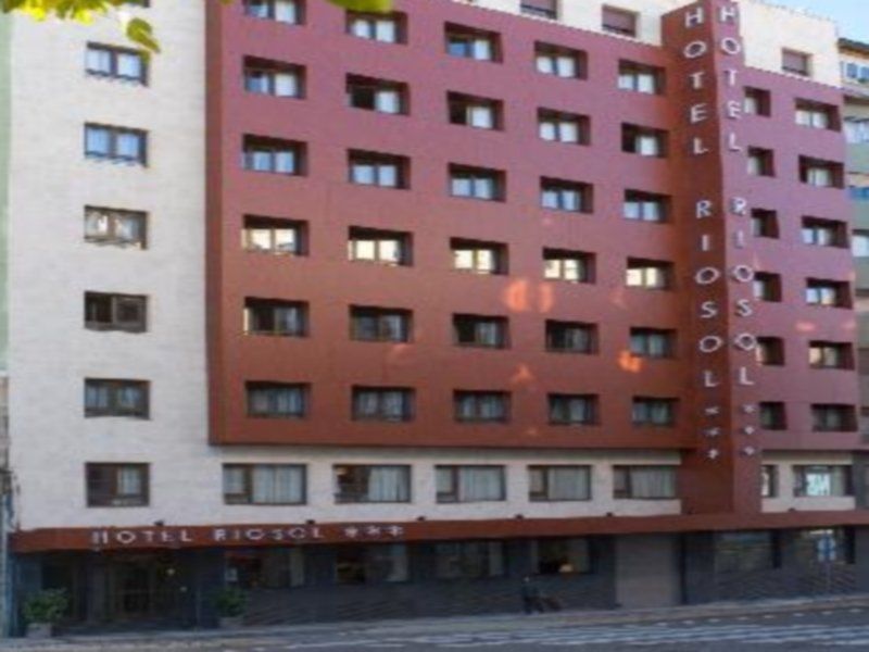 โฮเต็ล ริโอโซล Hotel เลออน ภายนอก รูปภาพ